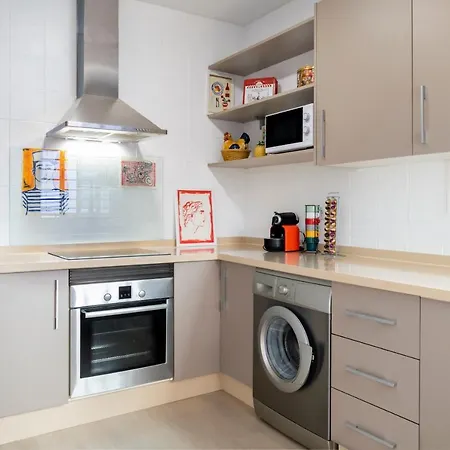 Apartamento Magno Santa Ana 26 *